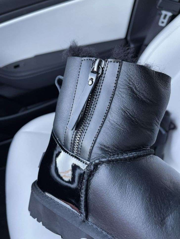 Жіночі UGG Міні Шкіра з Змікою та Лакова Пятка Mini Short ZIP Black Lacquer — фото 6