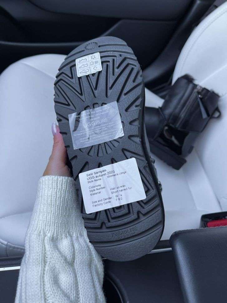 Жіночі UGG Міні Шкіра з Змікою та Лакова Пятка Mini Short ZIP Black Lacquer — фото 8