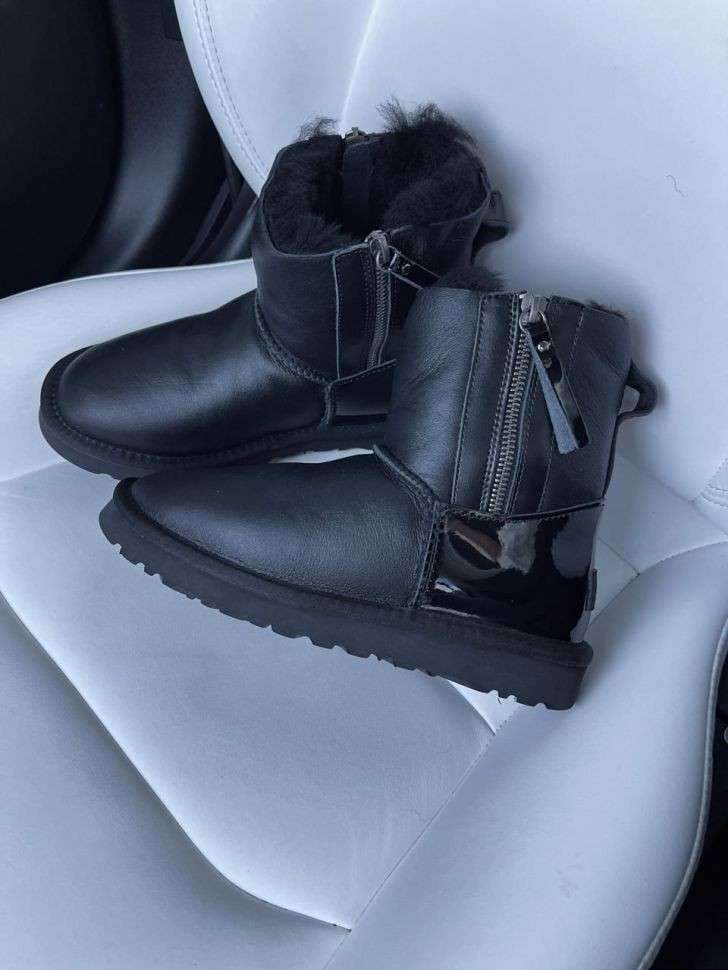 Жіночі UGG Міні Шкіра з Змікою та Лакова Пятка Mini Short ZIP Black Lacquer — фото 9
