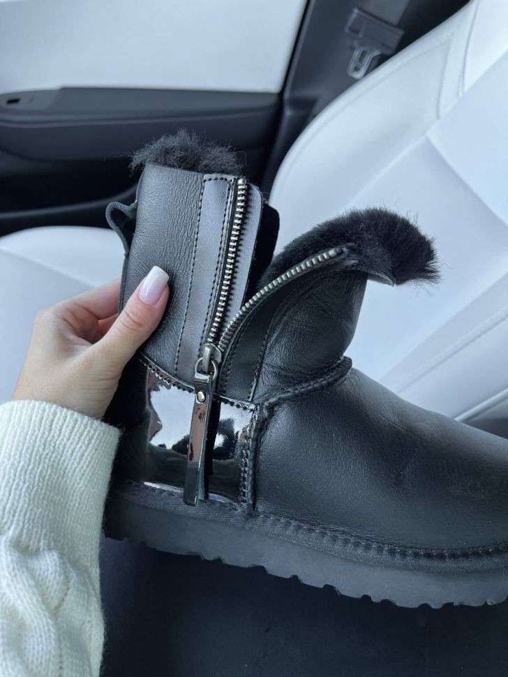 Жіночі UGG Міні Шкіра з Змікою та Лакова Пятка Mini Short ZIP Black Lacquer — фото 10