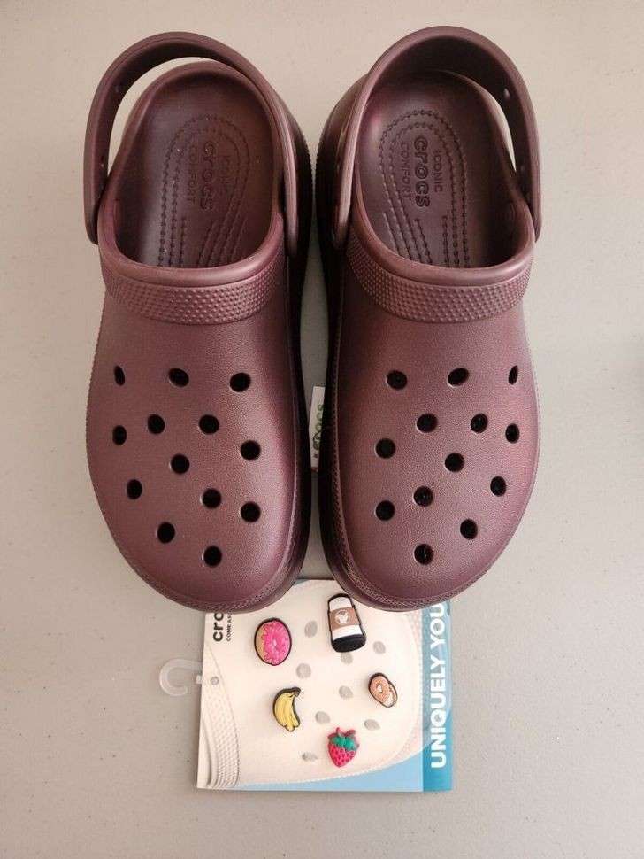 Жіночі Crocs Classic Crush Clog Dark Cherry — фото 3