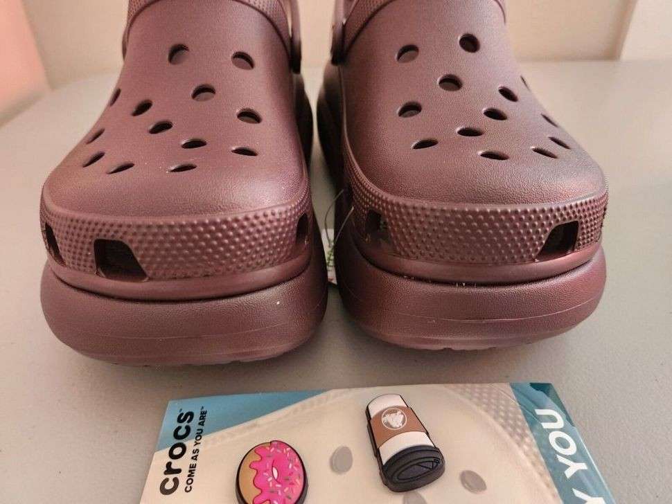 Жіночі Crocs Classic Crush Clog Dark Cherry — фото 4