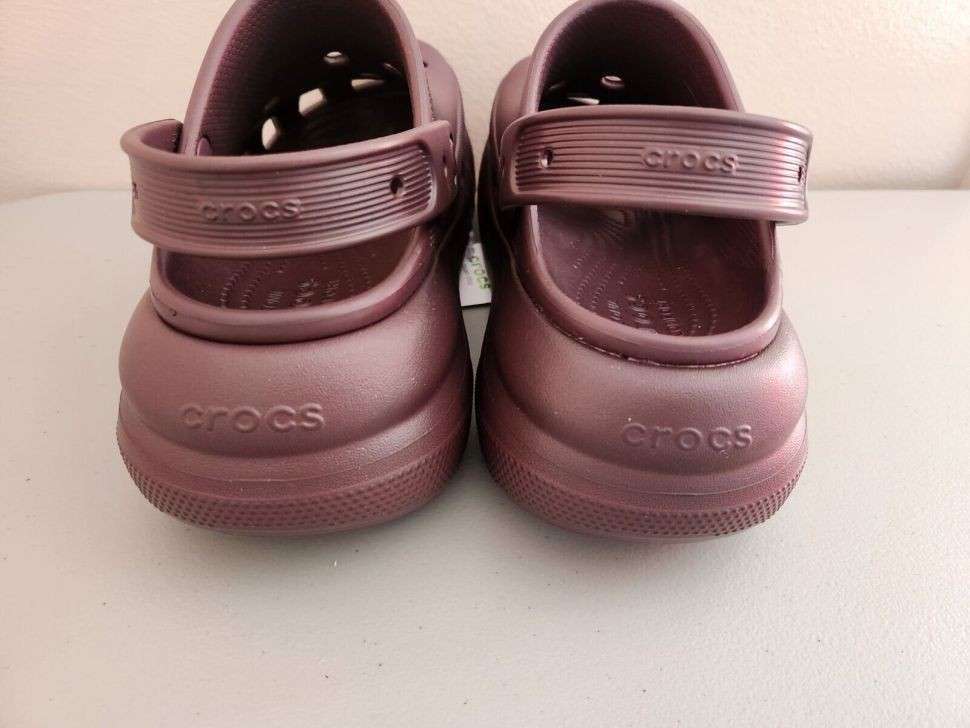 Жіночі Crocs Classic Crush Clog Dark Cherry — фото 5