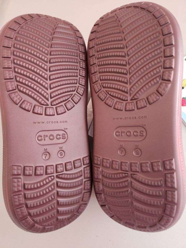 Жіночі Crocs Classic Crush Clog Dark Cherry — фото 8
