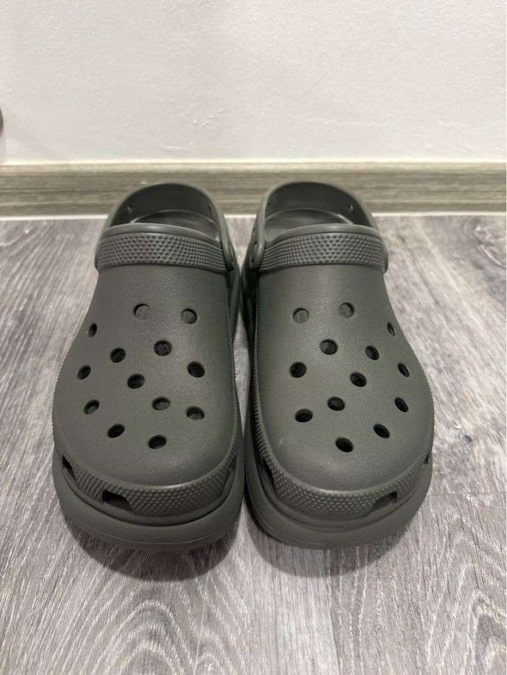 Жіночі Crocs Classic Crush Clog Dusty Olive — фото 5