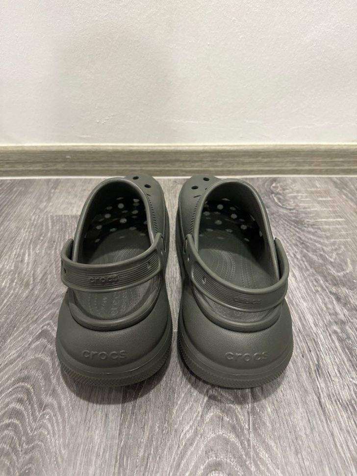 Жіночі Crocs Classic Crush Clog Dusty Olive — фото 6