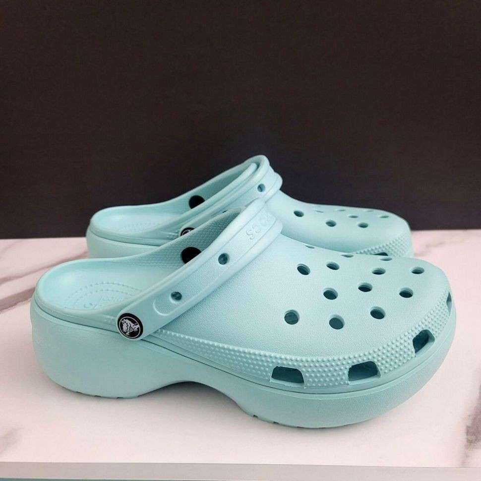 Жіночі Crocs Women´s Classic Platform Clog Pure Water — фото 3