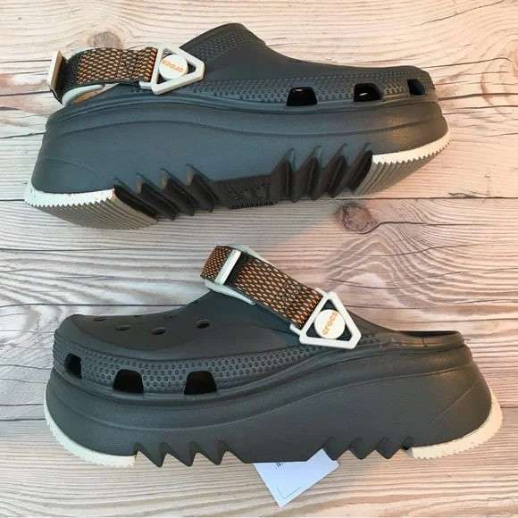Жіночі Crocs Classic Hiker Clog Dusty Olive — фото 6