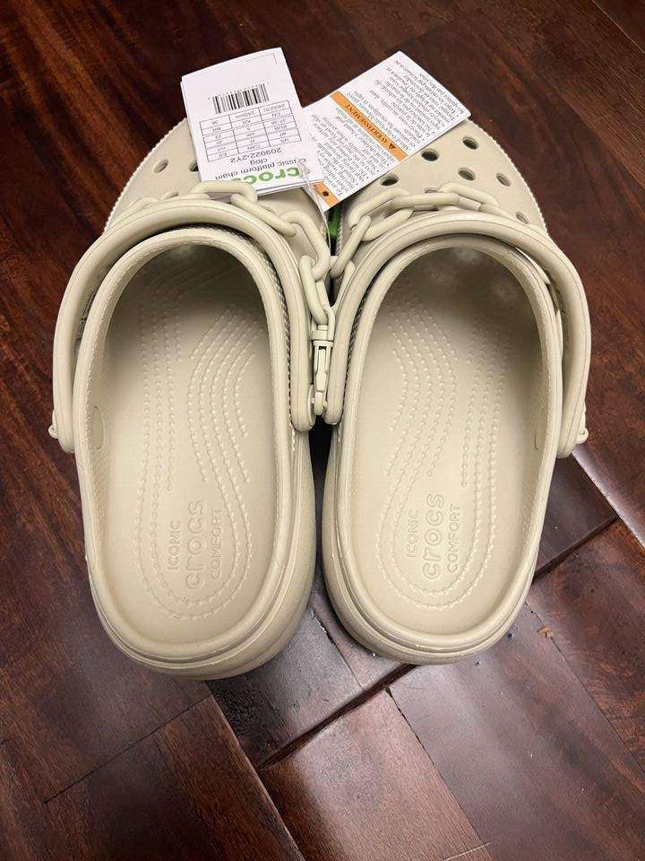 Жіночі Crocs Women's Classic Clog Platform Chain Bone — фото 5