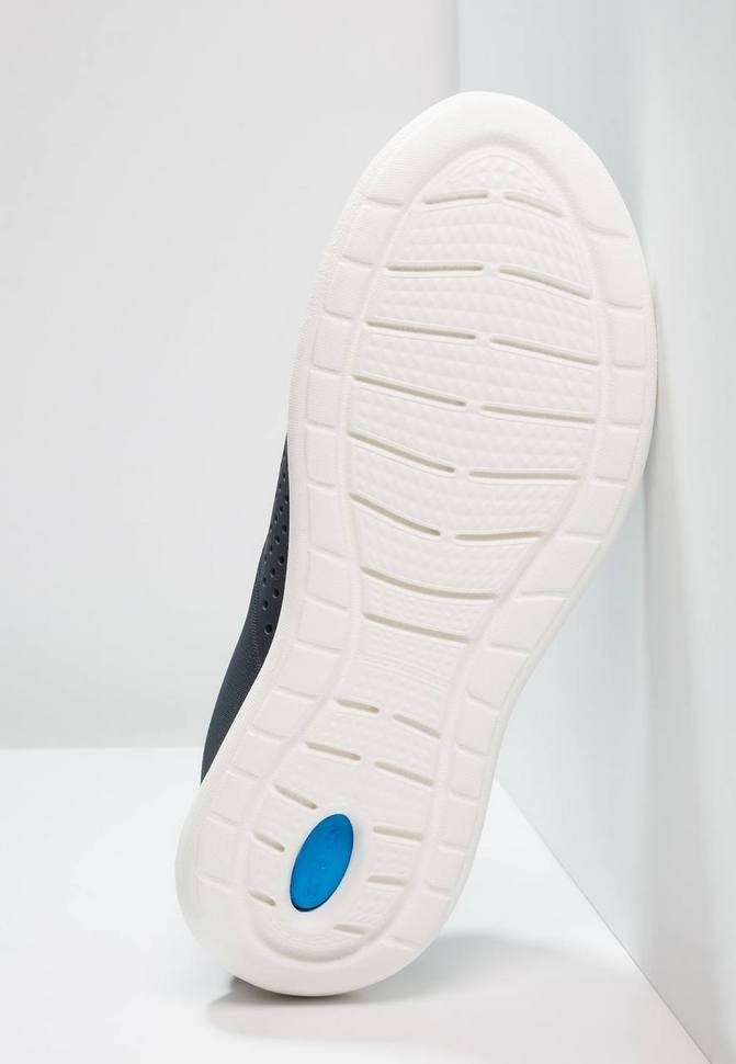 Жіночі кросівки Crocs LiteRide Pacer Navy/White — фото 4