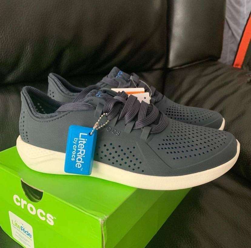 Жіночі кросівки Crocs LiteRide Pacer Navy/White — фото 9