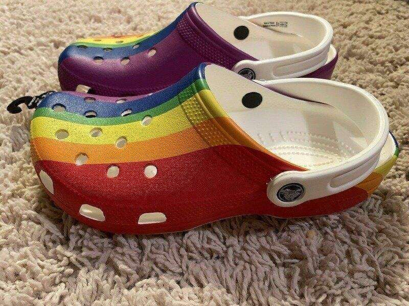 Жіночі Crocs Rainbow Graphic Classic Stripe Clog — фото 5