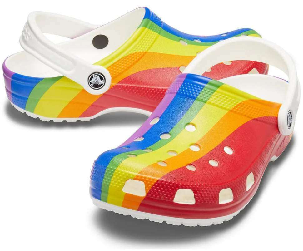 Жіночі Crocs Rainbow Graphic Classic Stripe Clog — фото 10