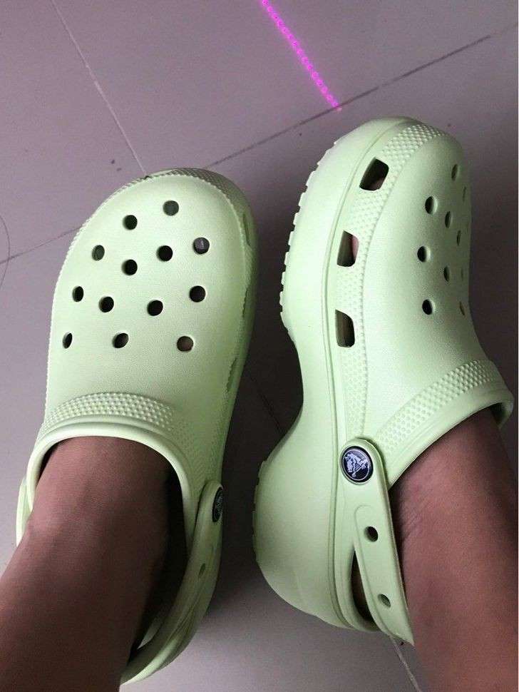 Жіночі Crocs Women´s Classic Platform Clog Celery — фото 8