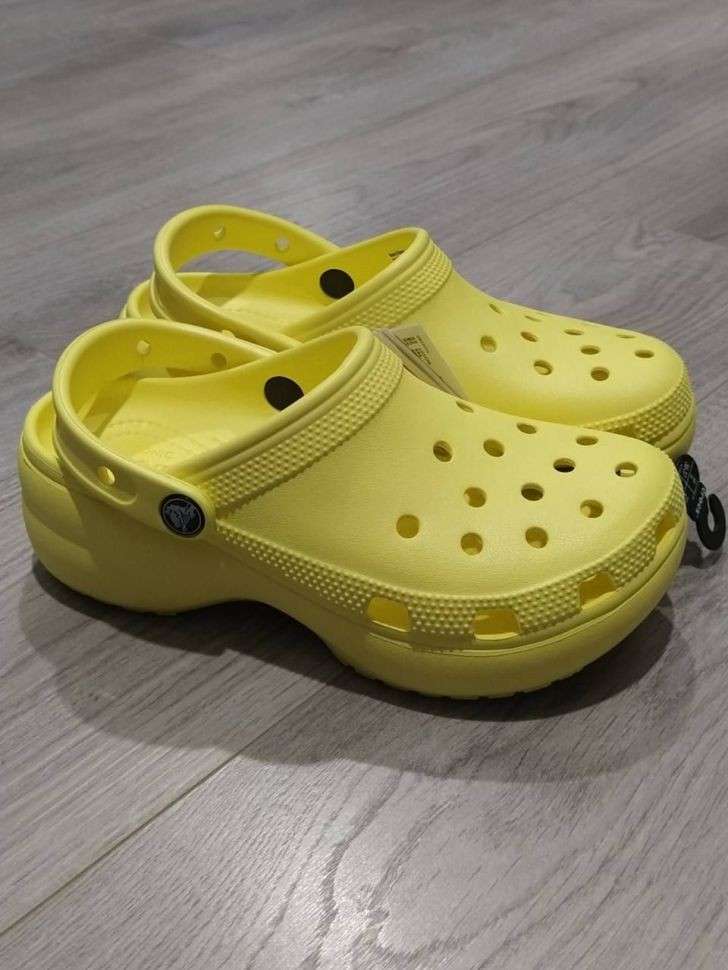 Жіночі Crocs women´s classic platform clog Banana — фото 2