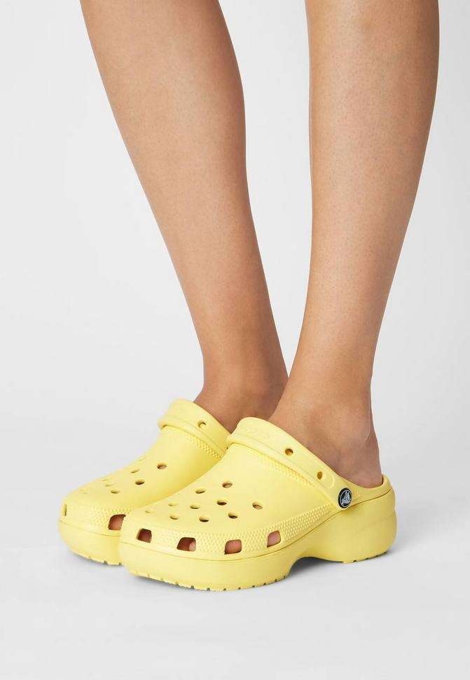 Жіночі Crocs women´s classic platform clog Banana — фото 3