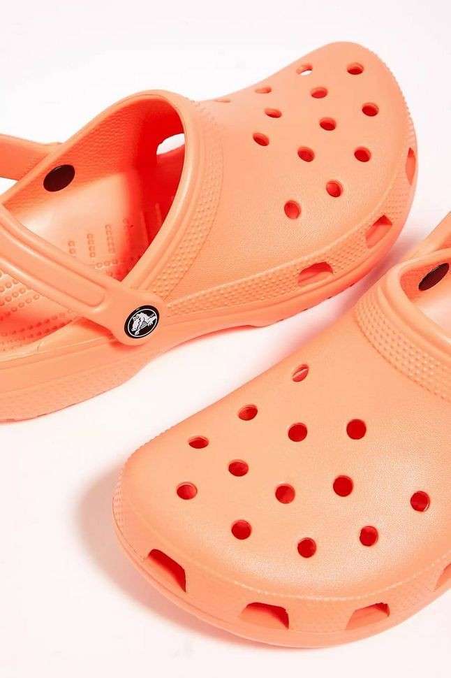 Жіночі Crocs Classic Clog Papaya — фото 2