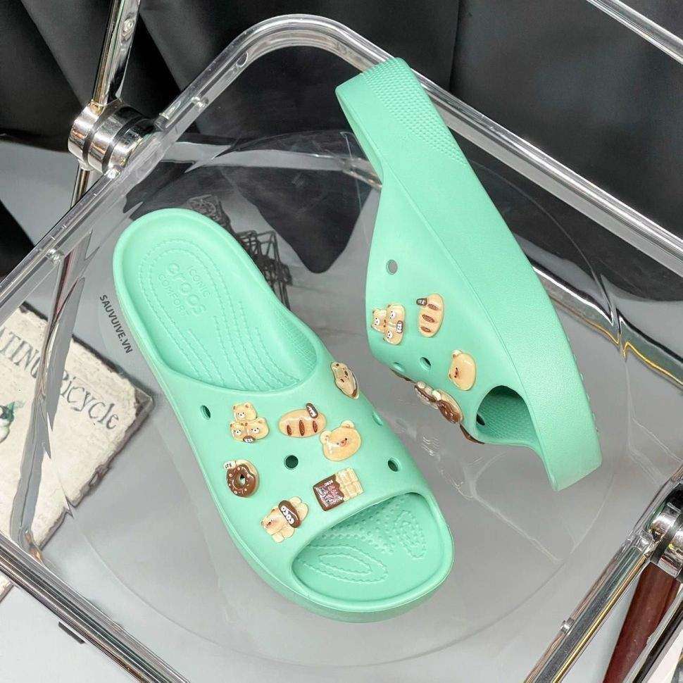Жіночі шльопанці Crocs Classic Platform Slide Jade Stone — фото 14