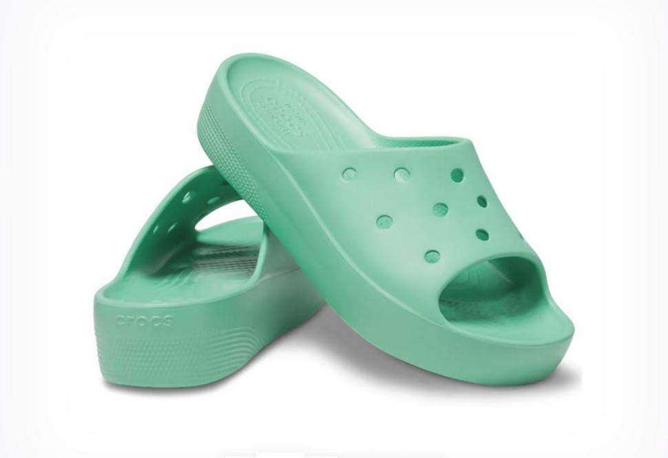 Жіночі шльопанці Crocs Classic Platform Slide Jade Stone — фото 15