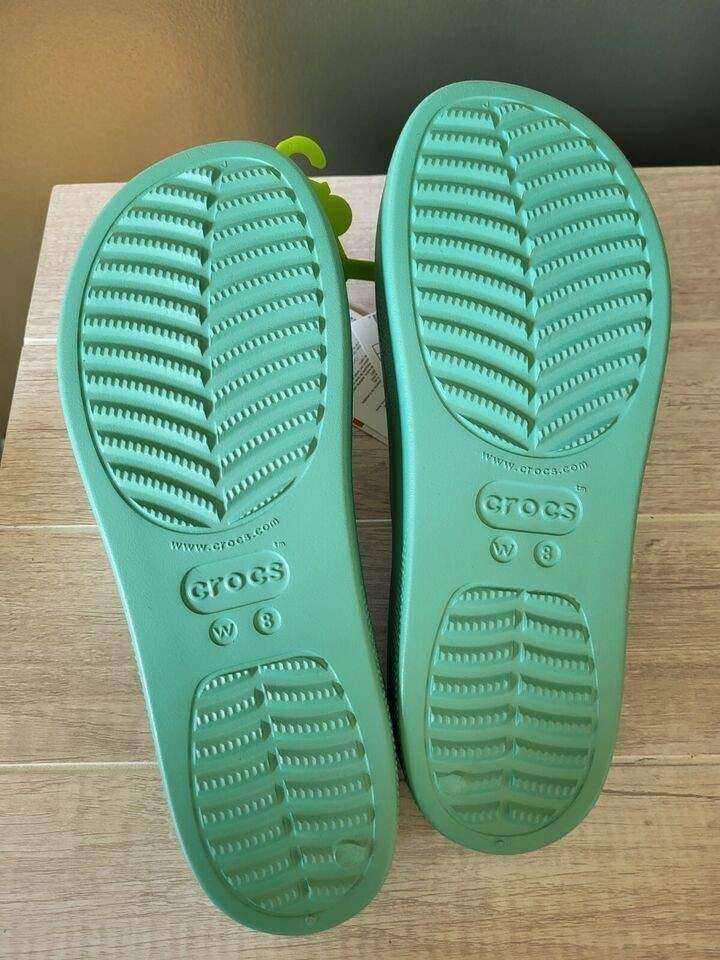 Жіночі шльопанці Crocs Classic Platform Slide Jade Stone — фото 5