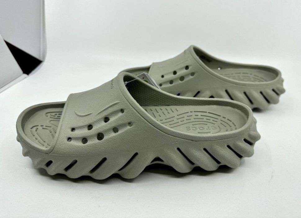 Чоловічі шльопанці Crocs Echo Slide Elephant Grey — фото 8