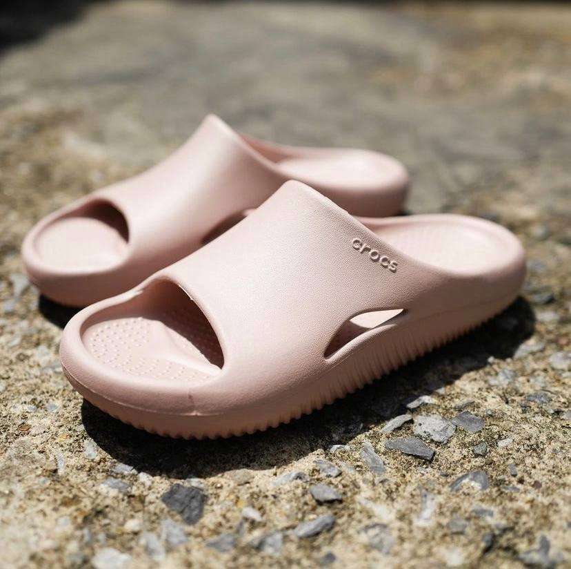 Шльопанці Crocs Mellow Recovery Slide Pink Clay — фото 2