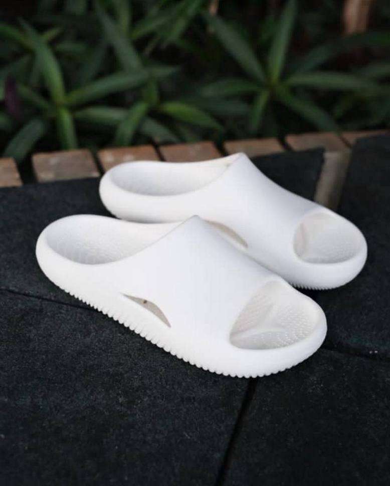 Жіночі шльопанці Crocs Mellow Recovery Slide White — фото 7