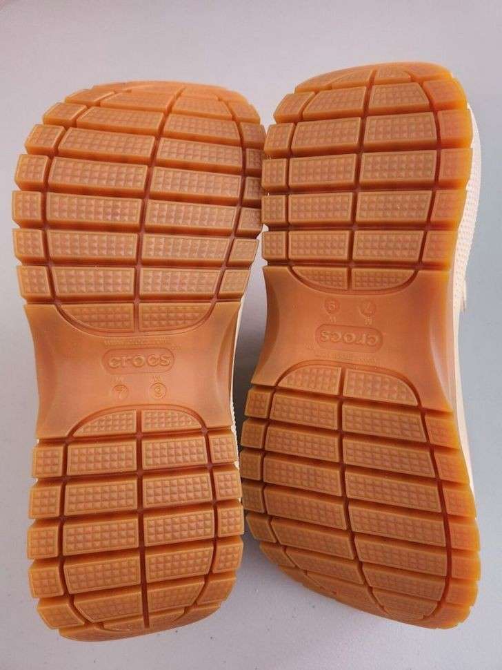 Жіночі Сандалі Crocs Mega Crush Retro Floral Sandal Vanilla\Cork — фото 7