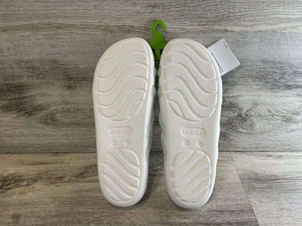 Жіночі шльопанці Crocs Splash Glossy Strappy Slide White — фото 5