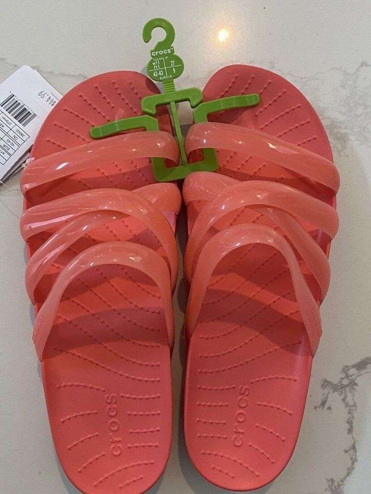 Жіночі шльопанці Crocs Splash Glossy Strappy Sandal Neon Watermelon — фото 4