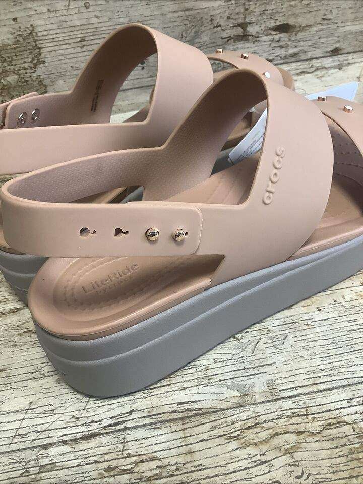 Жіночі Сіндалі Crocs Brooklyn Low Wedge Cork / Mushroom — фото 6