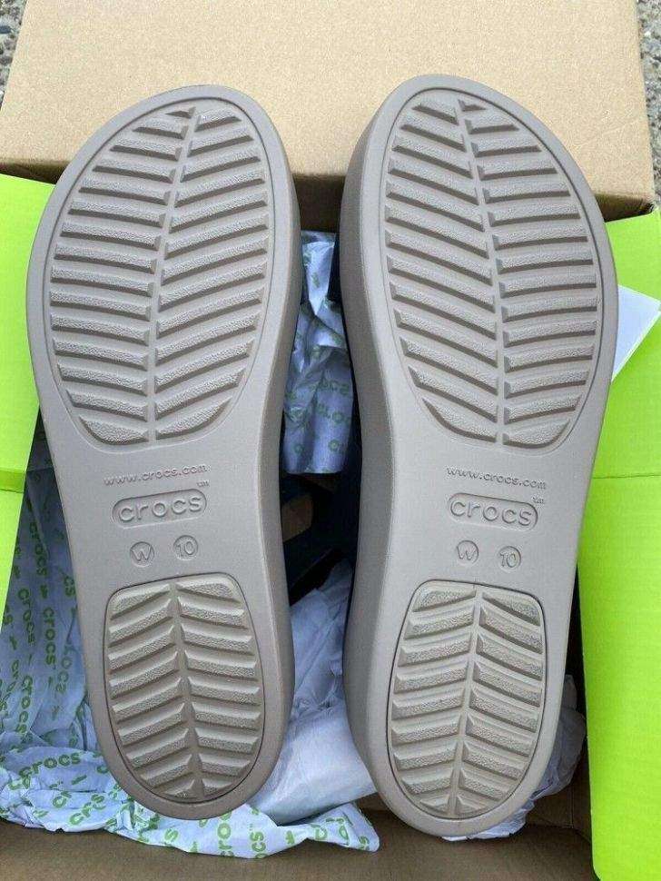 Жіночі Сандалі Crocs Brooklyn Low Wedge Black / Mushroom — фото 4