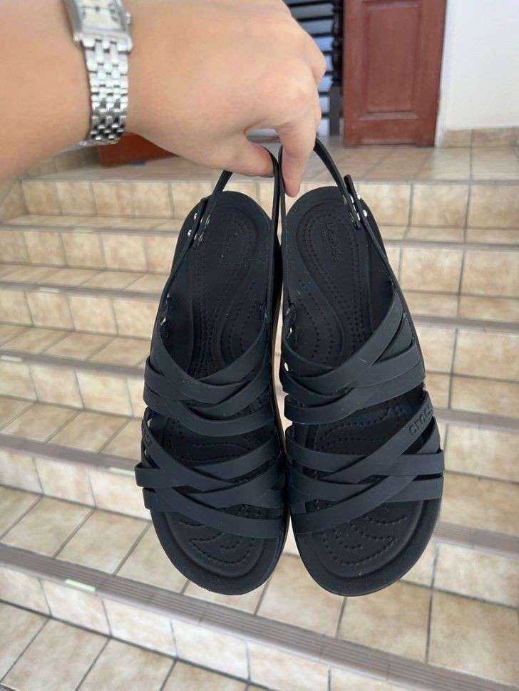 Жіночі Сандалі Crocs Women´s Brooklyn Strappy Low Wedge Black — фото 2