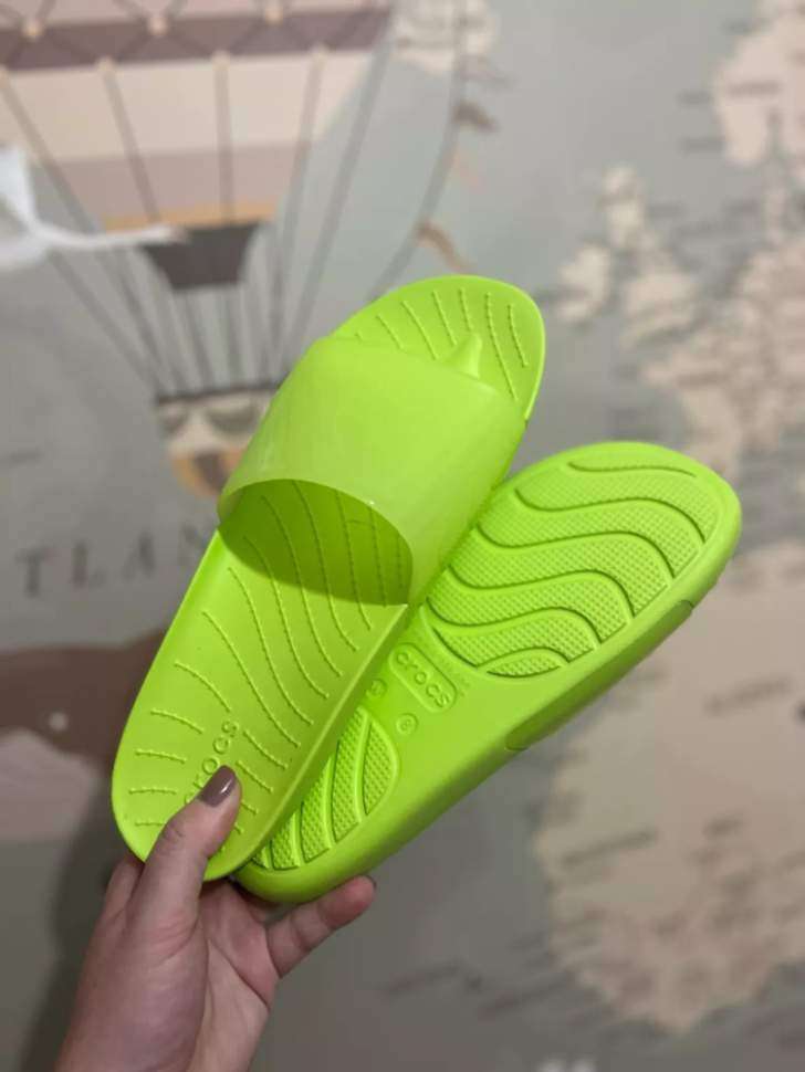 Жіночі шльопанці Crocs Slide Splash Limeade — фото 4