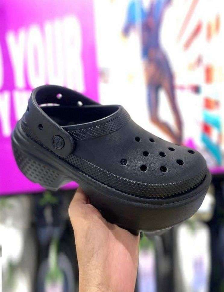 Жіночі Crocs Stomp Clog Black — фото 14