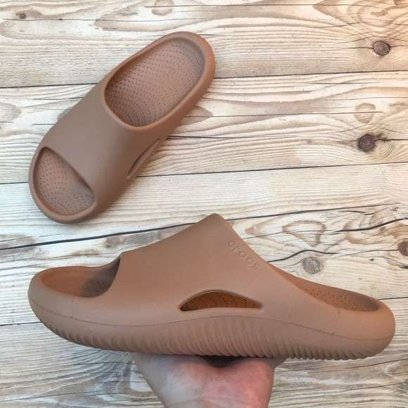 Жіночі шльопанці Crocs Mellow Recovery Slide Сork — фото 11