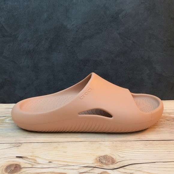 Жіночі шльопанці Crocs Mellow Recovery Slide Сork — фото 13