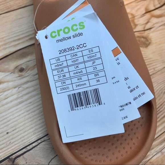 Жіночі шльопанці Crocs Mellow Recovery Slide Сork — фото 3