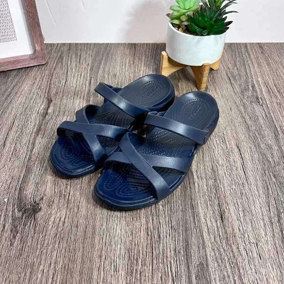 Жіночі сандалі Crocs Meleen Crossband Sandal Navy — фото 4
