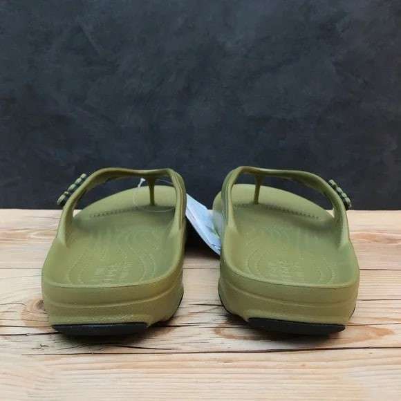 Чоловічі в'єтнамки Crocs All-Terrain Flip Aloe Green — фото 10