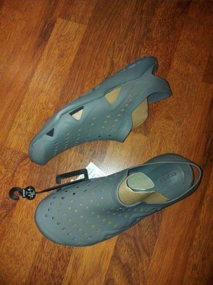 Чоловічі сандалі Crocs Men's Swiftwater Wave Sandal Flat Grey — фото 6