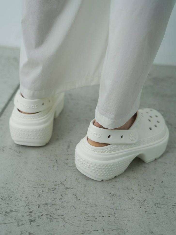 Жіночі Crocs Stomp Clog White — фото 5