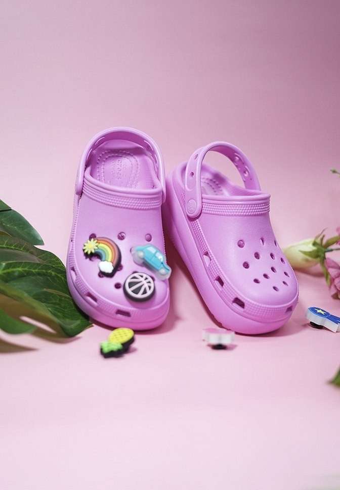 Дитячі Crocs для дівчинки Classic Clog Kids Crush Taffy Pink — фото 13