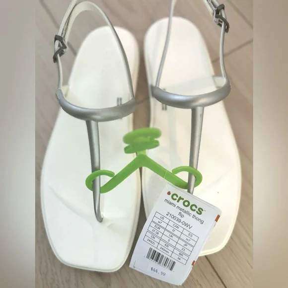 Жіночі сандалі Crocs Miami Thong Flip Metallic Chalk — фото 10