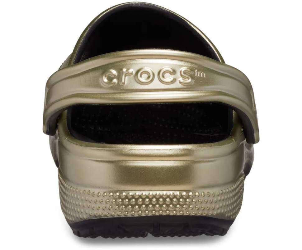 Жіночі Crocs Classic Metallic Logo Clog Gold — фото 8