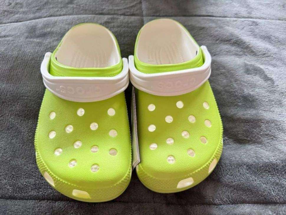 Дитячі Crocs-сабо для хлопчика Crocs Classic Clog Lime Glow In the Dark — фото 9