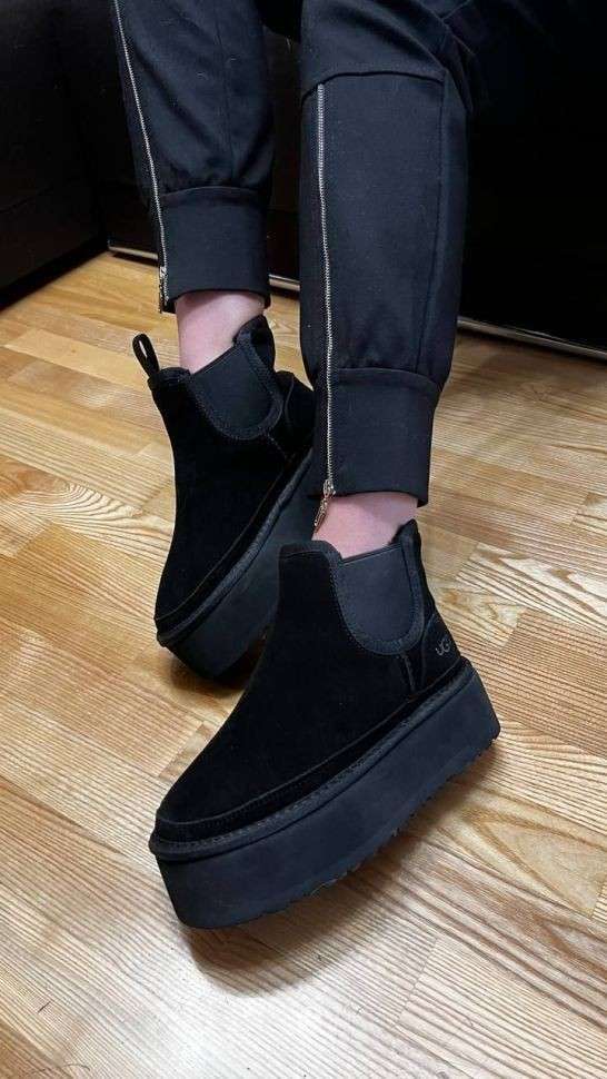 Жіночі UGG Платформа Ньюмел Чоботи Чорні Замша з Пасками Neumel Chelsea Black Platform — фото 11