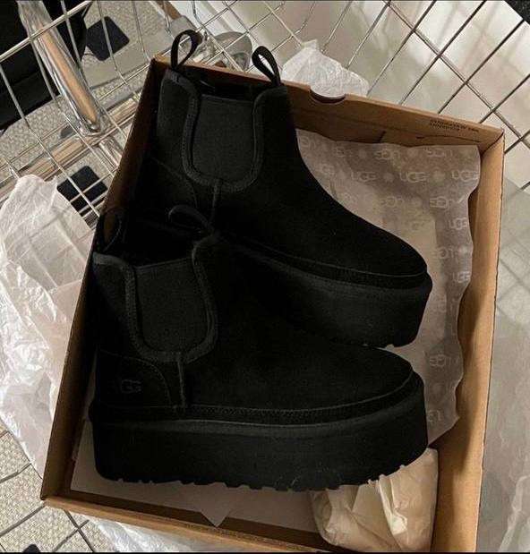 Жіночі UGG Платформа Ньюмел Чоботи Чорні Замша з Пасками Neumel Chelsea Black Platform — фото 12
