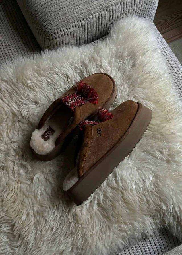 Жіночі UGG Таззл Шьопанці Платформа Помаранчеві Замша Tazzle Slippers Chestnut — фото 10