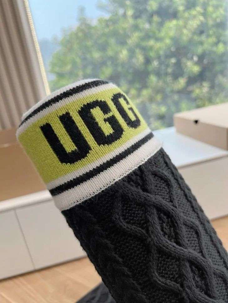 Жіночі UGG Платформа Світер Чорні Sweater Letter Boots Black — фото 12